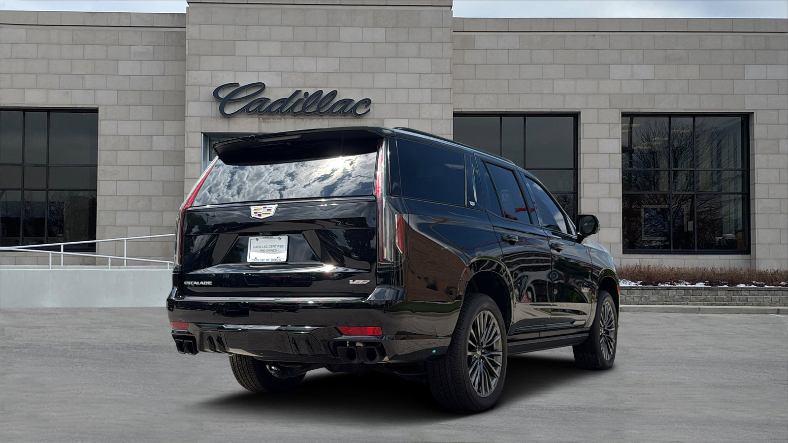 Certified 2023 Cadillac Escalade V w/ Heavy-Duty Trailer Package AWD/4WD image 3