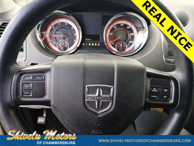 Used 2019 Dodge Grand Caravan SE w/ UConnect Hands-Free Group image 25