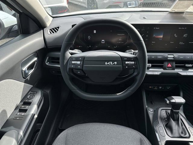 New 2025 Kia K4 GT-Line Turbo FWD image 11