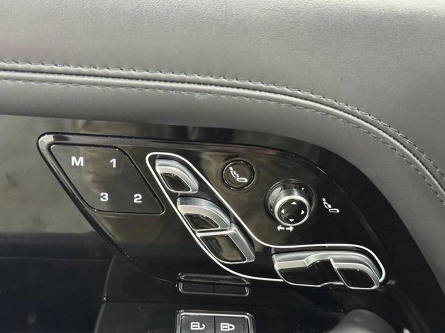 Used 2022 Land Rover Range Rover Autobiography AWD/4WD image 22