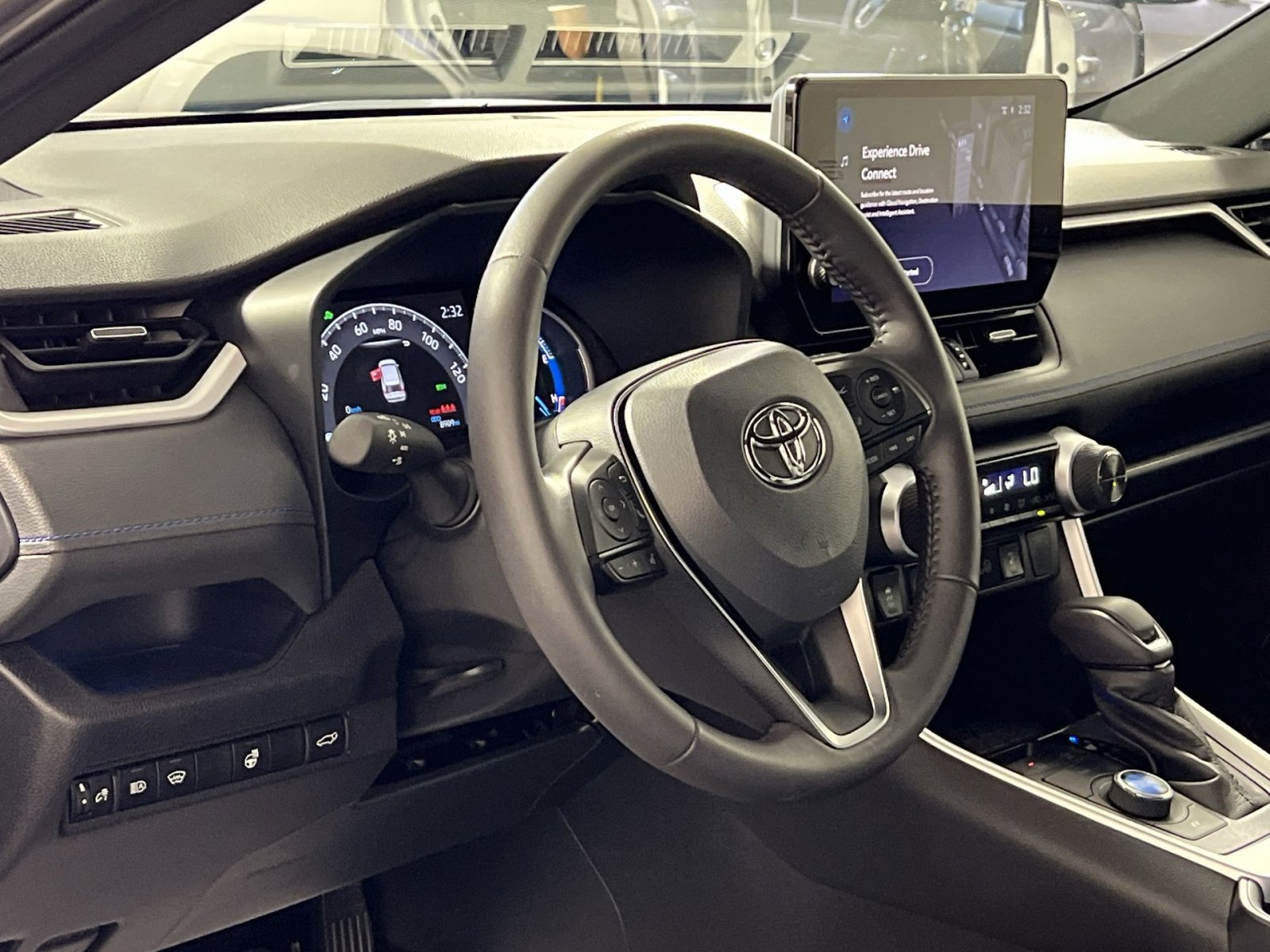 Used 2025 Toyota RAV4 XSE w/ Weather Package image 16