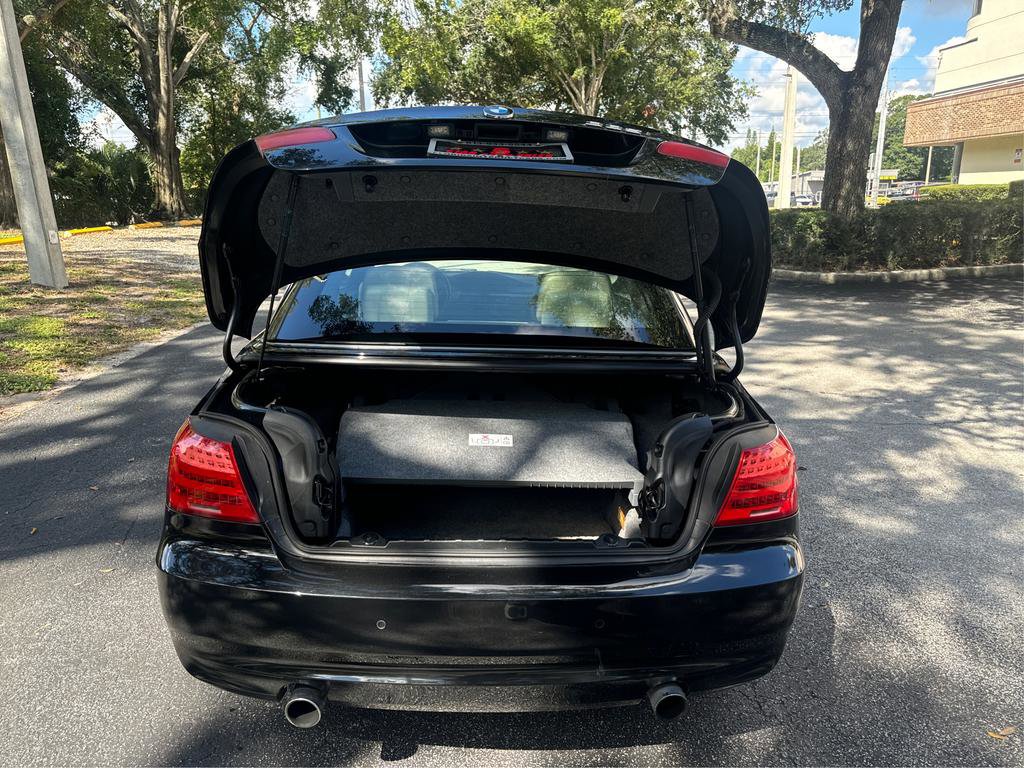 Used 2013 BMW 335i Convertible image 12
