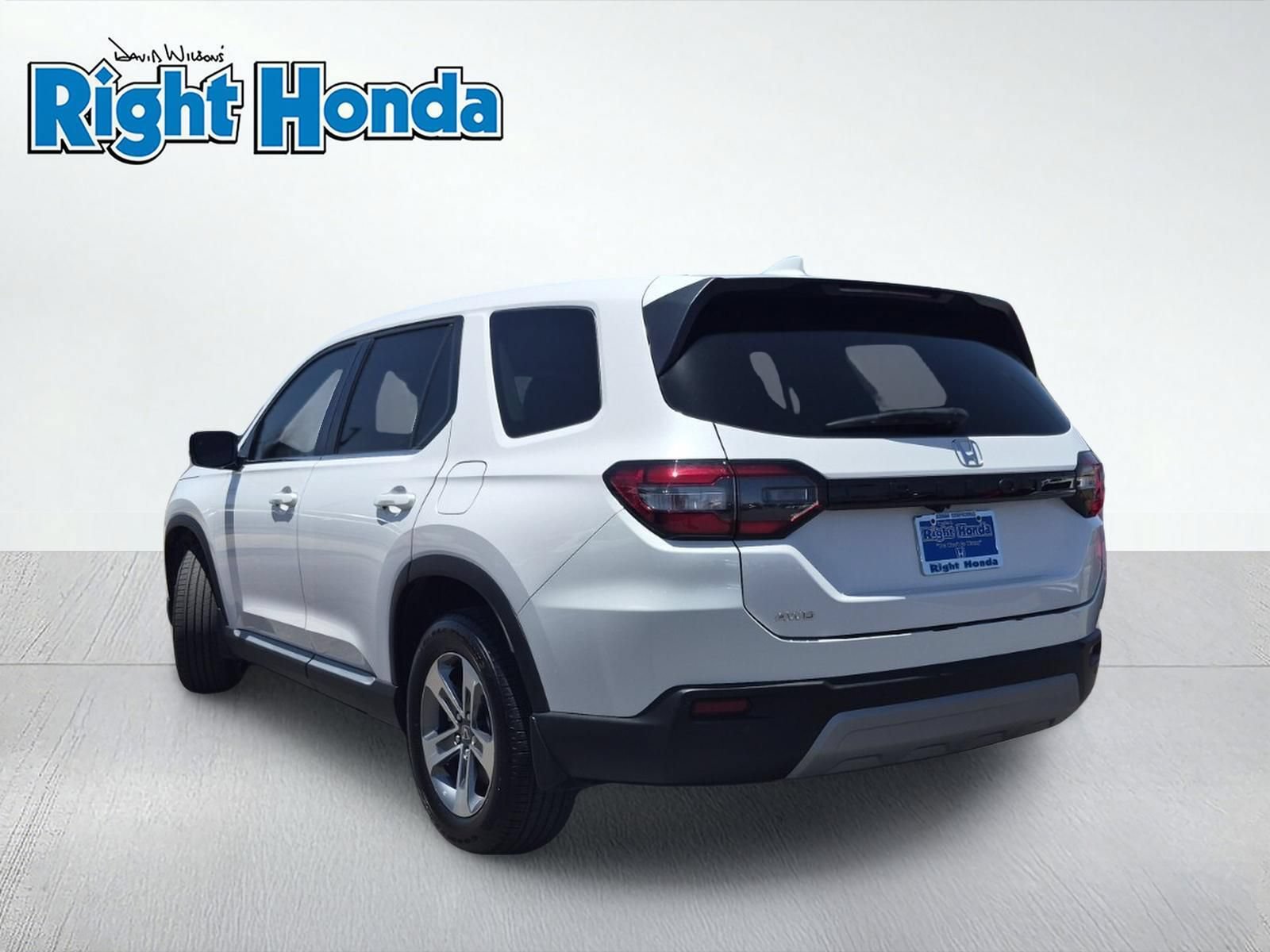 Certified 2025 Honda Pilot EX-L image 4