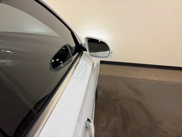 Used 2015 Audi A8 4.0T w/ Luxury Package image 11