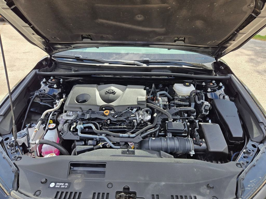 Used 2025 Toyota Camry LE image 31
