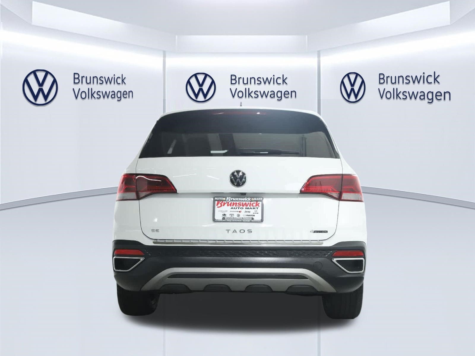Certified 2023 Volkswagen Taos SE w/ Black Wheel Package AWD/4WD image 42