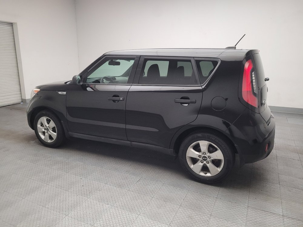 Used 2017 Kia Soul FWD image 3