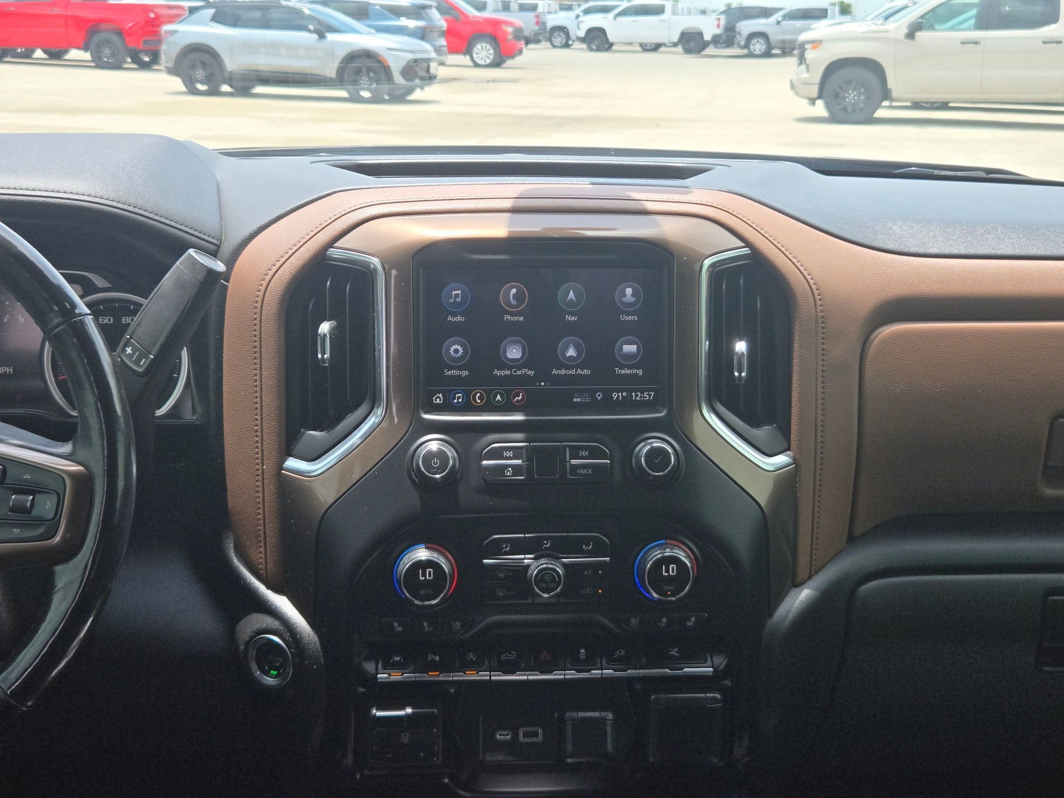 Used 2019 Chevrolet Silverado 1500 High Country w/ Technology Package AWD/4WD image 16