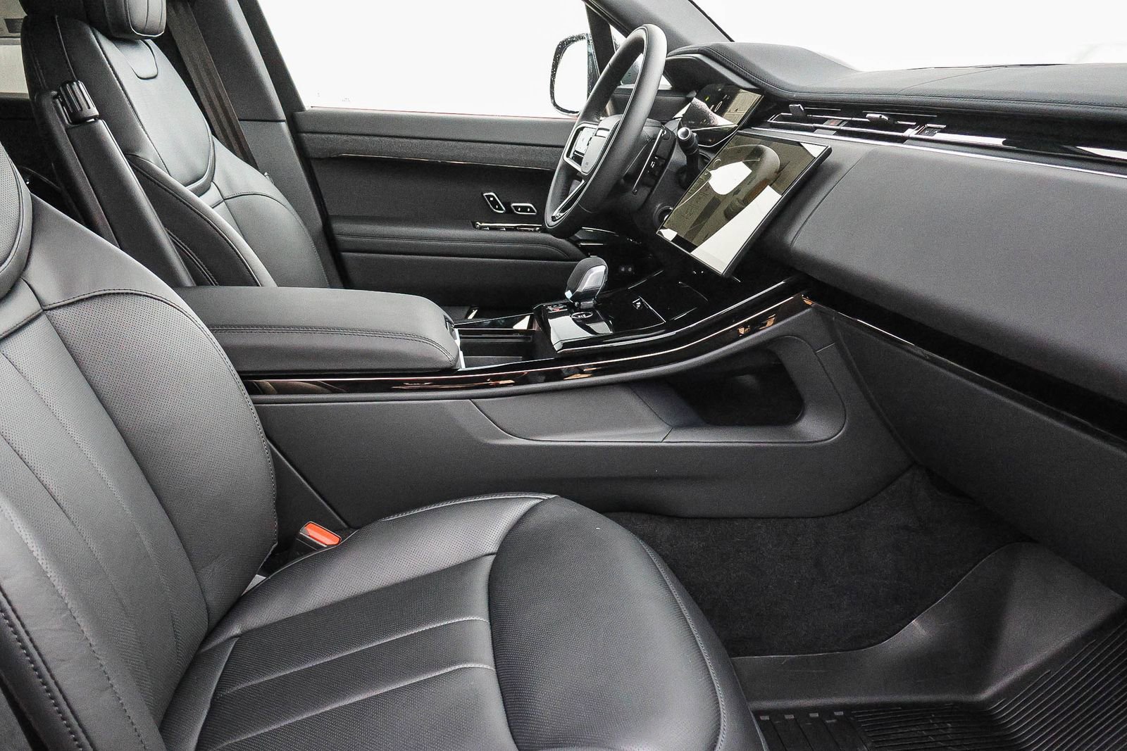 New 2026 Land Rover Range Rover Sport Dynamic SE image 17