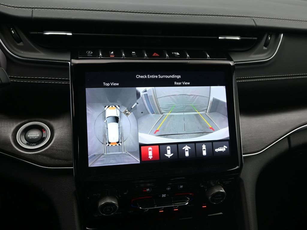 Used 2021 Jeep Grand Cherokee L Overland w/ Advanced Protech Group III image 18