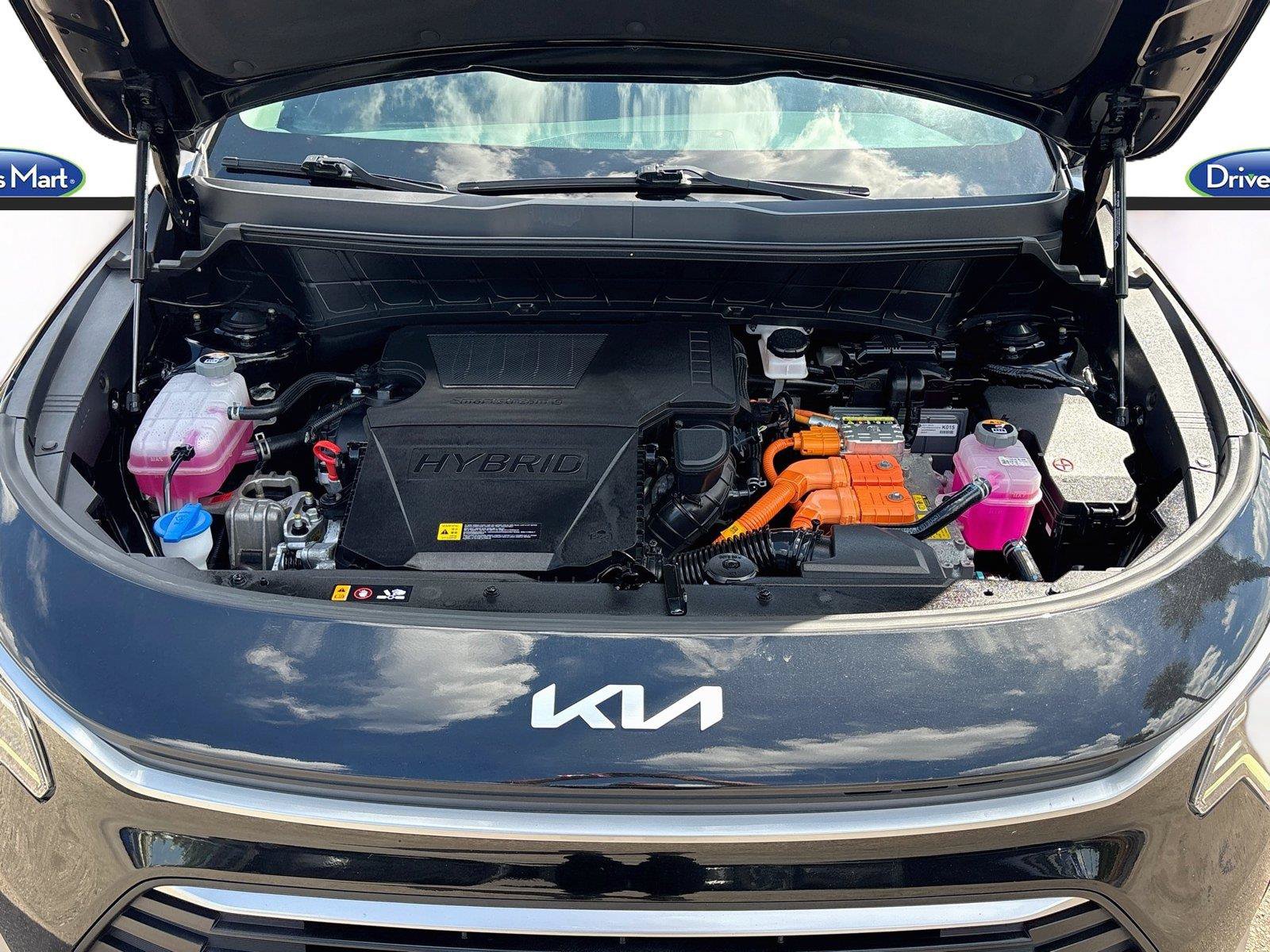 Used 2025 Kia Niro LX FWD image 27