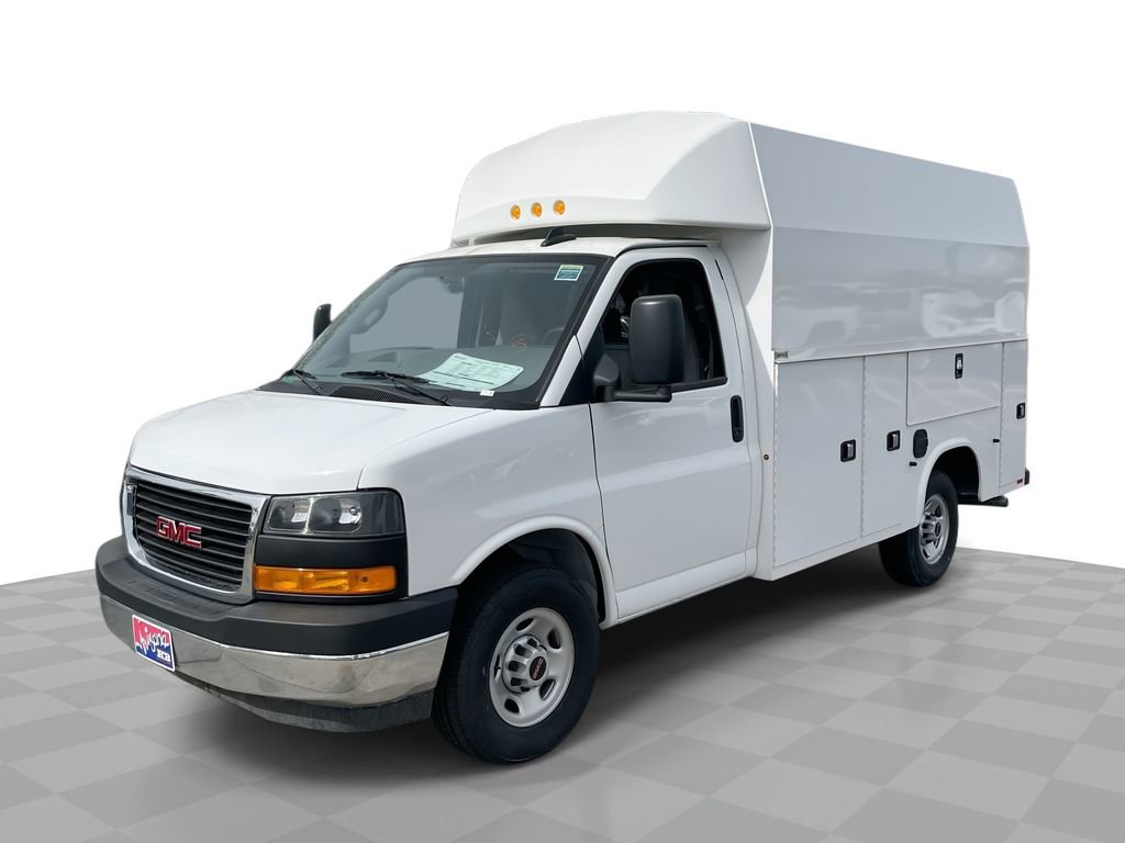 New 2025 GMC Savana 3500 w/ Power Convenience Package