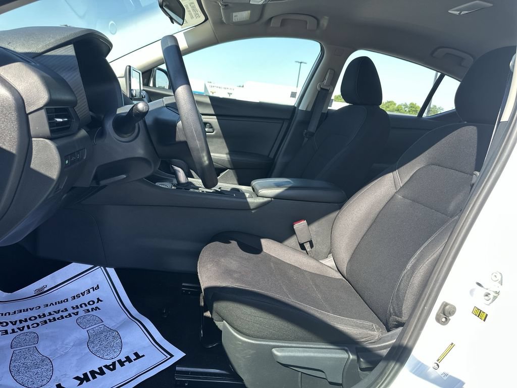 Used 2024 Nissan Sentra S FWD image 17
