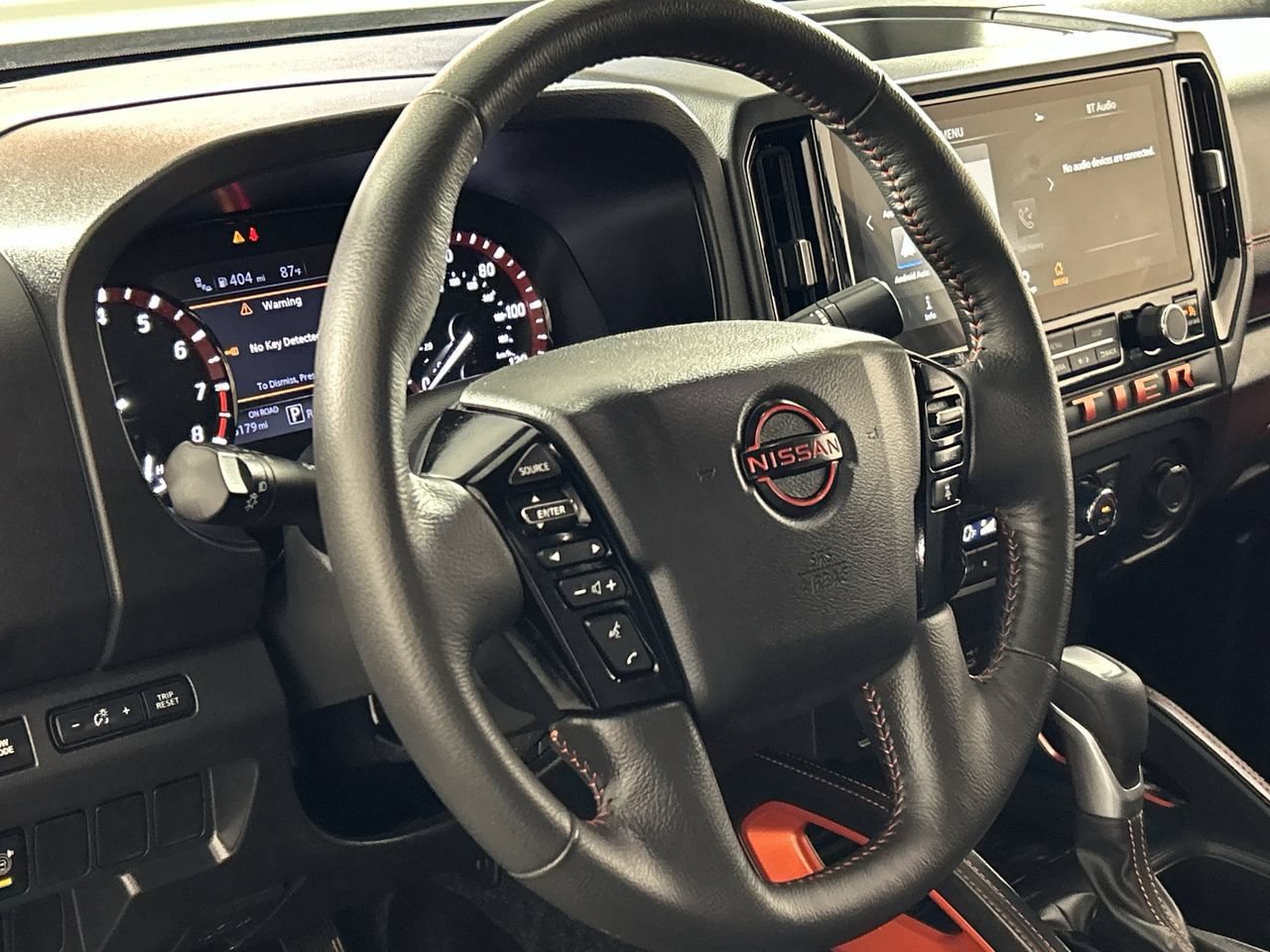 Used 2026 Nissan Frontier PRO-4X AWD/4WD image 14