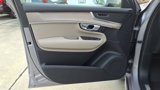 New 2026 Volvo XC90 B5 Core image 13