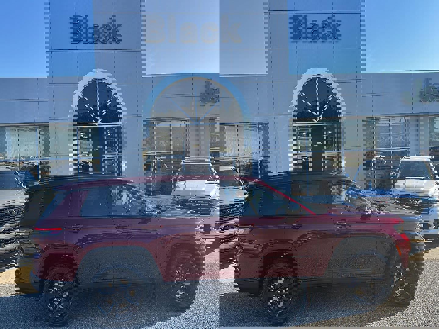 New 2025 Jeep Grand Cherokee L Limited w/ Black Appearance Package image 4