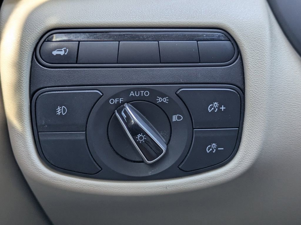 Used 2019 INFINITI QX50 Luxe w/ Navigation Package image 26