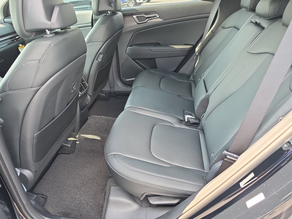 New 2026 Kia Sportage EX FWD image 17