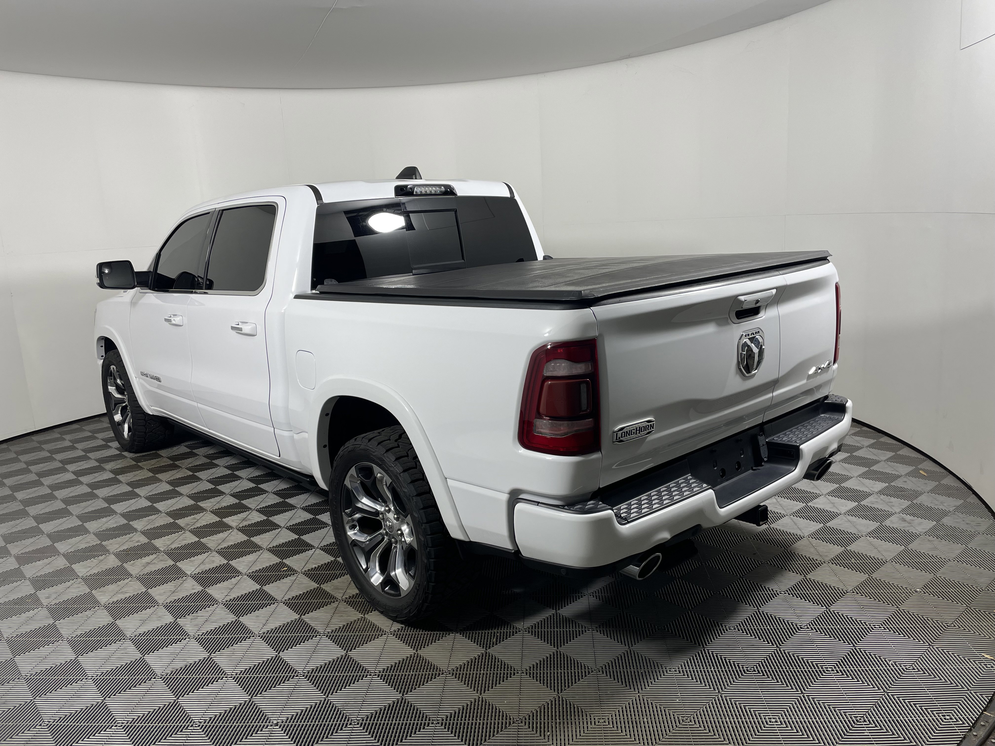 Used 2021 RAM 1500 Limited image 3