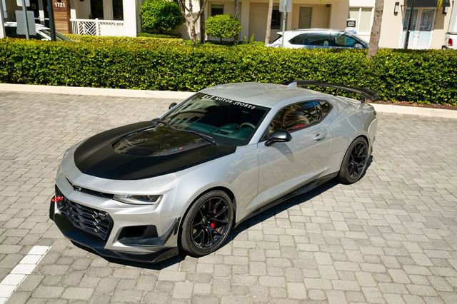 Used 2019 Chevrolet Camaro ZL1 image 10