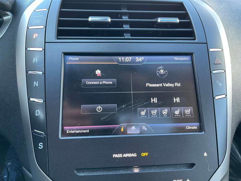 Used 2013 Lincoln MKZ image 21