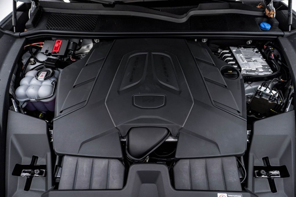 New 2026 Porsche Cayenne image 29