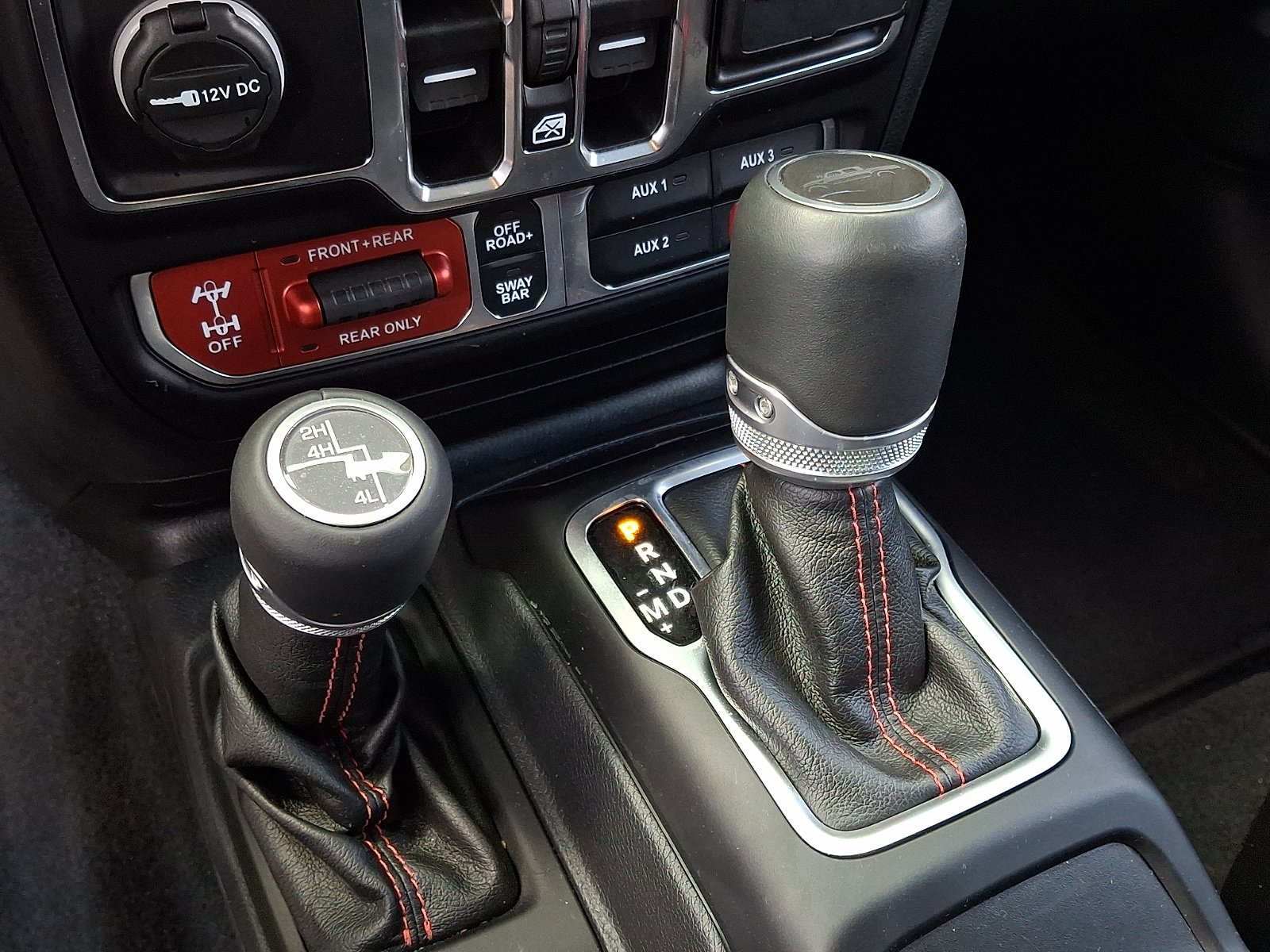 Used 2020 Jeep Gladiator Rubicon AWD/4WD image 14