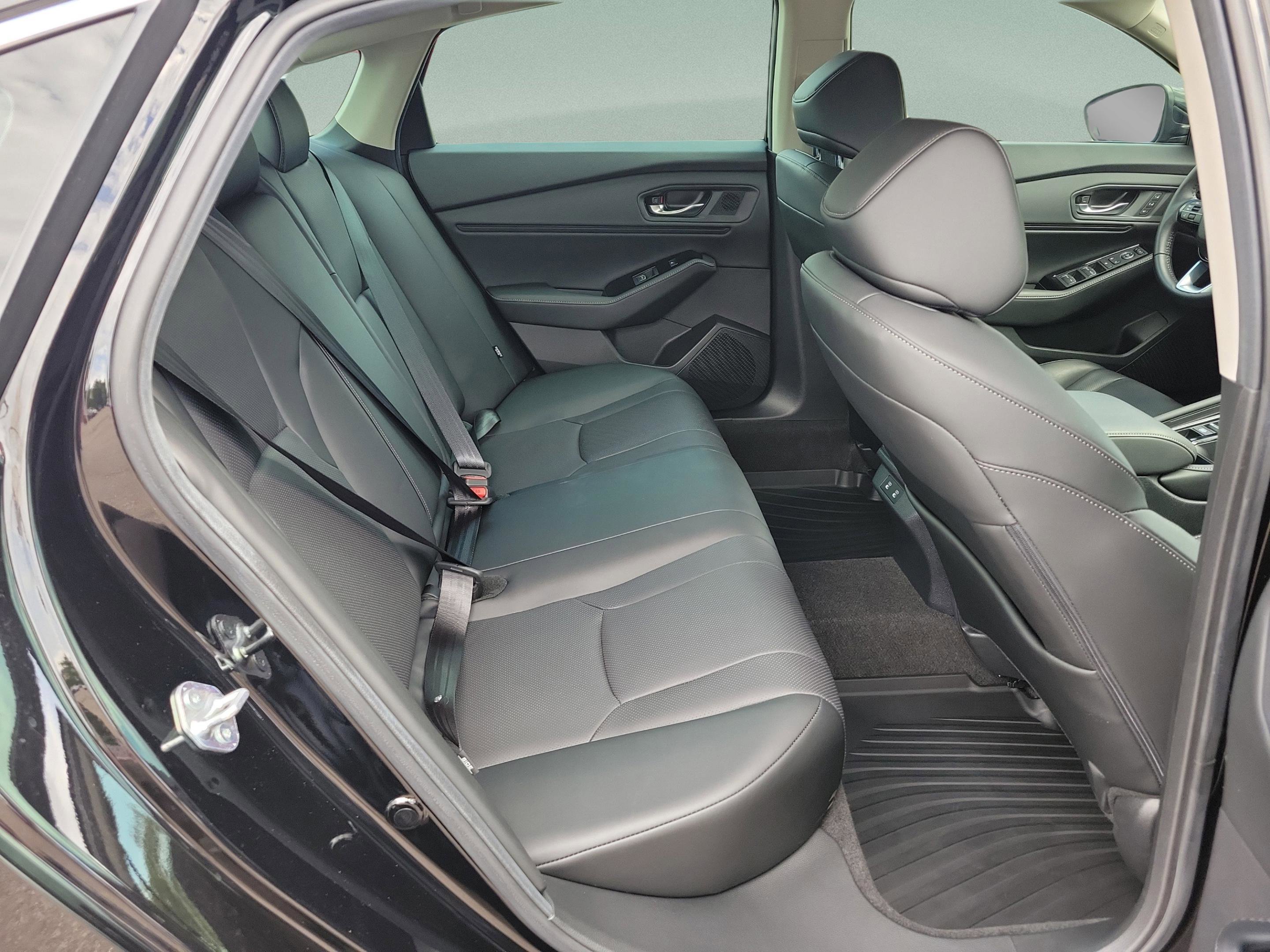 Used 2024 Honda Accord Touring image 10
