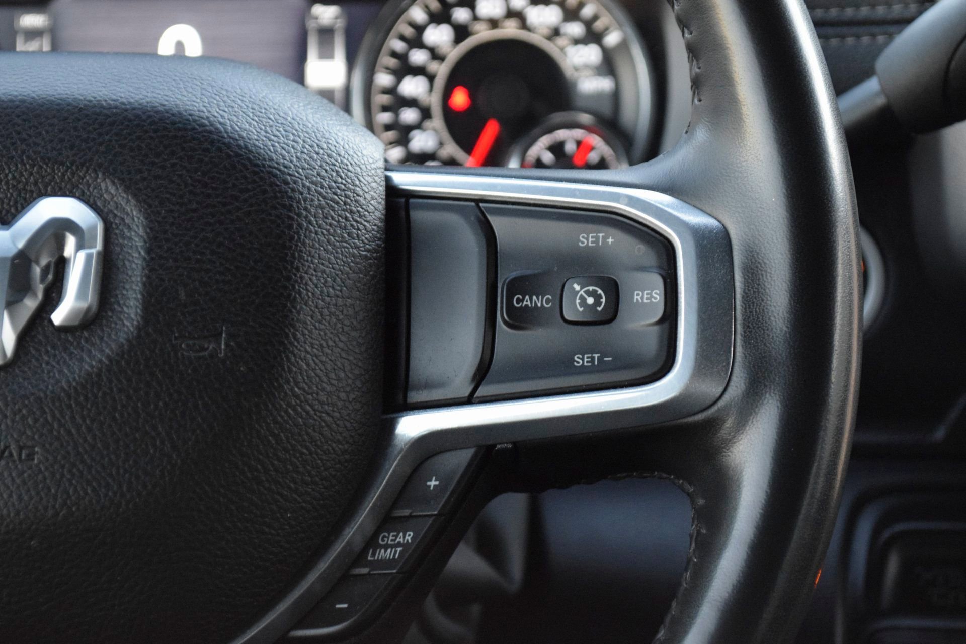 Used 2024 RAM 2500 Laramie w/ Night Edition image 13