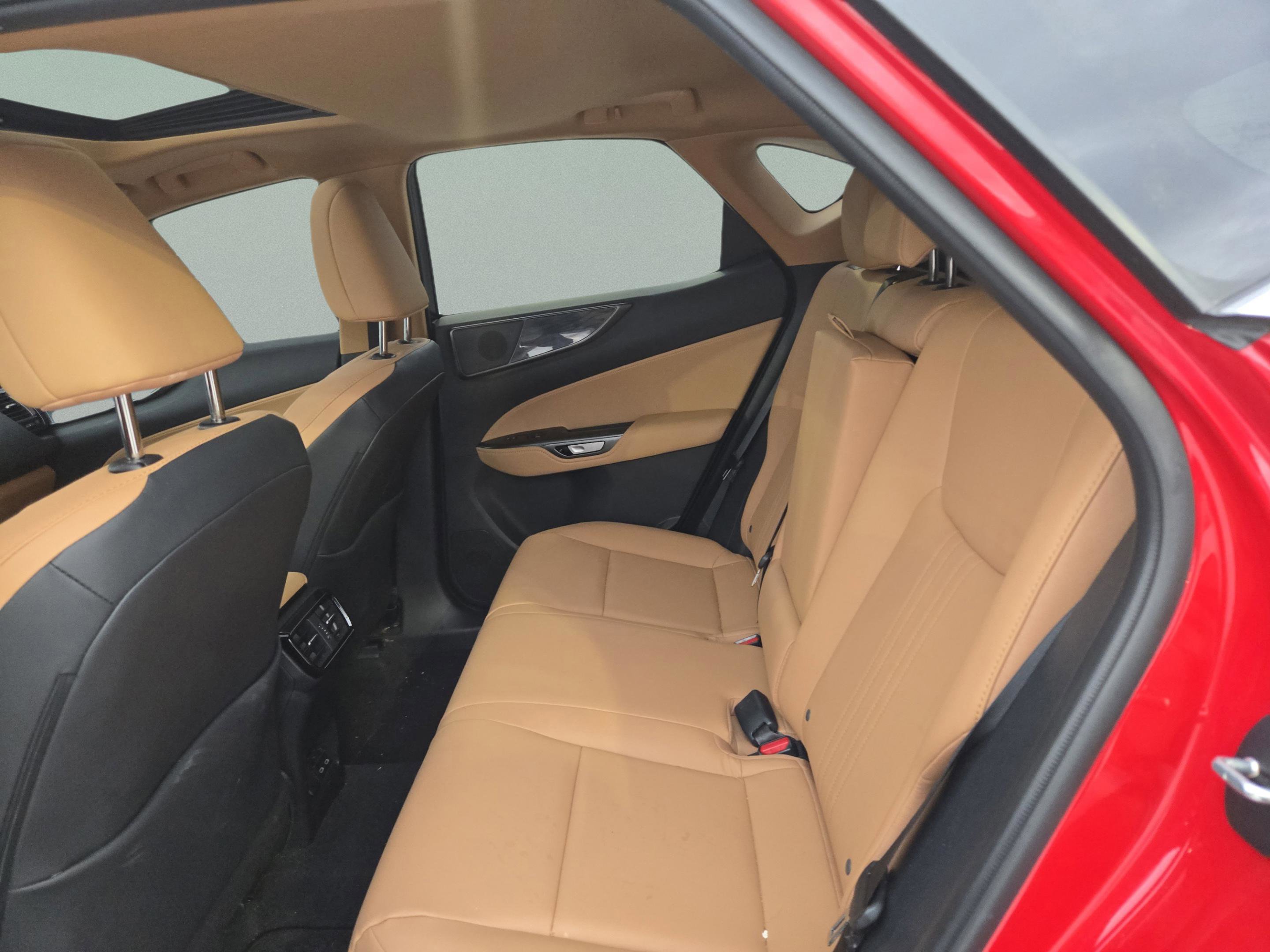 Used 2025 Lexus NX 250 FWD w/ Accessory Package (Z1) image 21