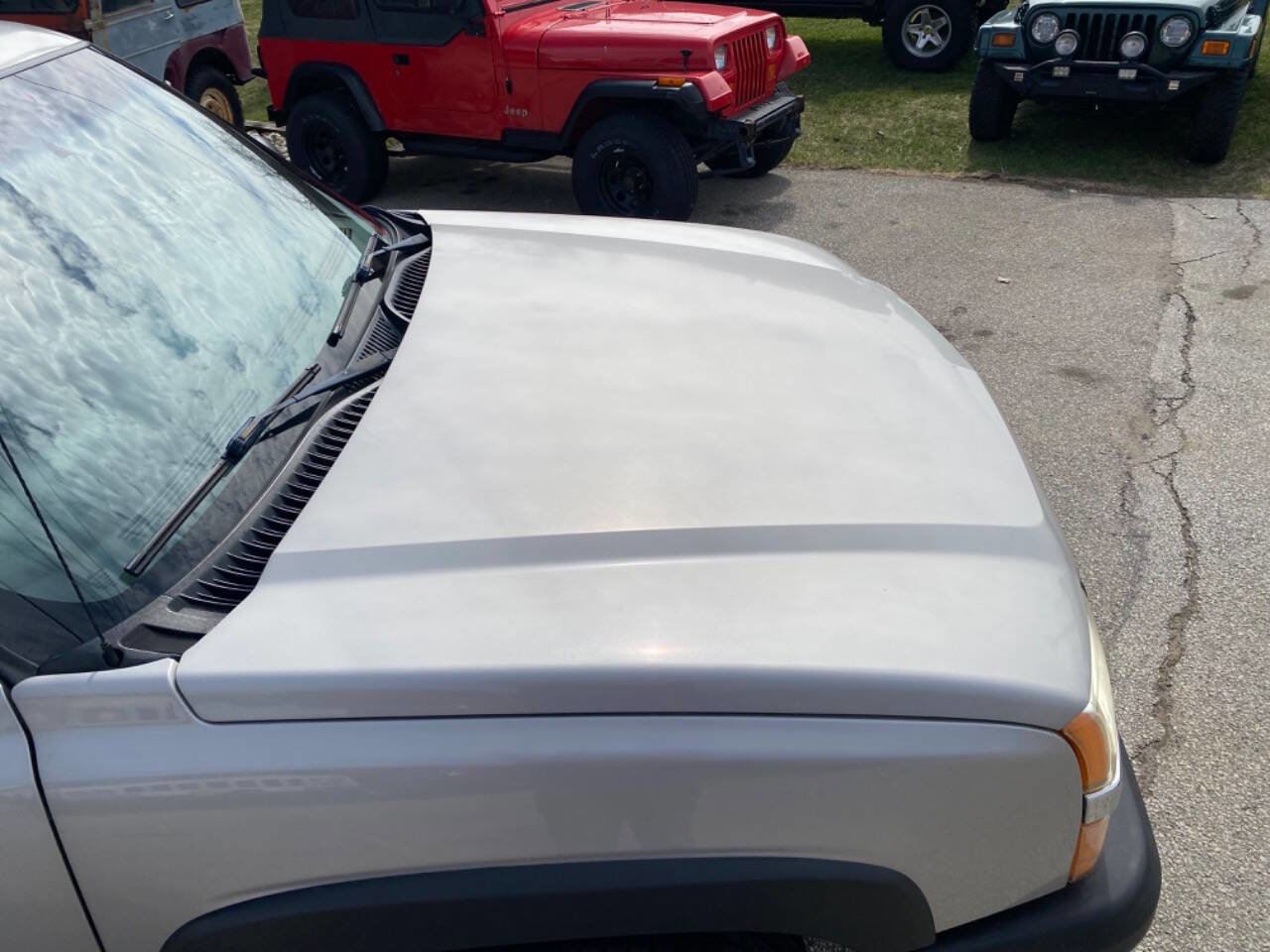 Used 2004 Chevrolet Silverado 1500 W/T image 44