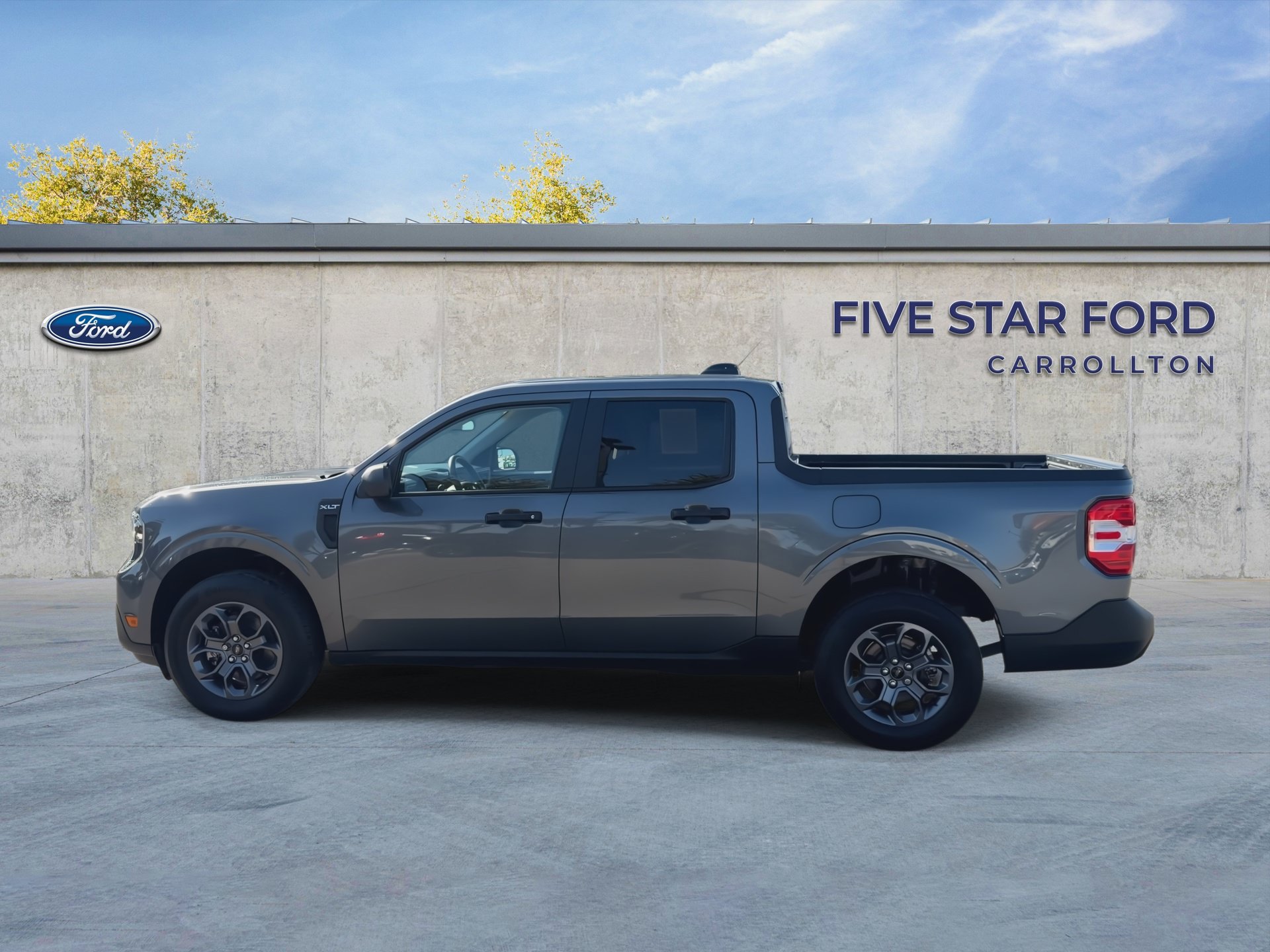 Used 2025 Ford Maverick XLT w/ Equipment Group 302A AWD/4WD image 5