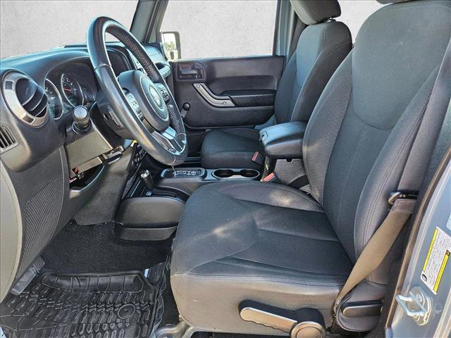 Used 2015 Jeep Wrangler Unlimited Sport w/ Connectivity Group AWD/4WD image 26