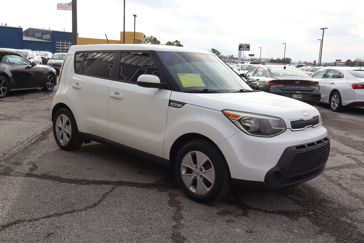 Used 2016 Kia Soul FWD image 3