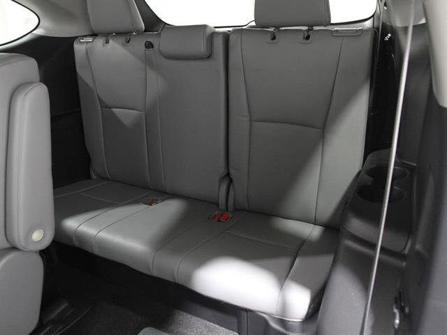 Used 2023 Toyota Highlander XLE image 22