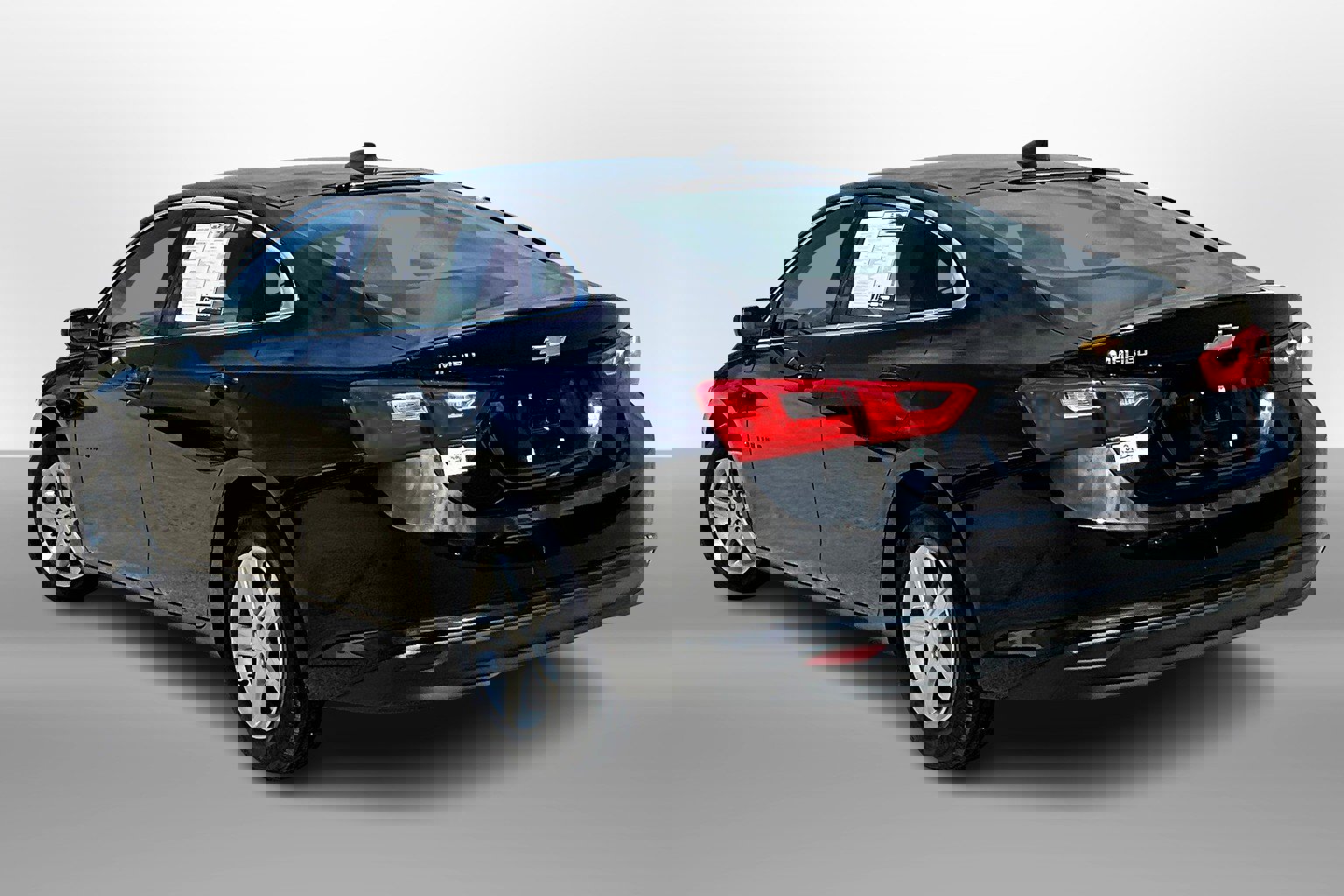 Used 2020 Chevrolet Malibu LS image 9