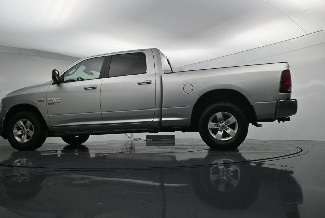 Used 2019 RAM 1500 Classic SLT AWD/4WD image 34