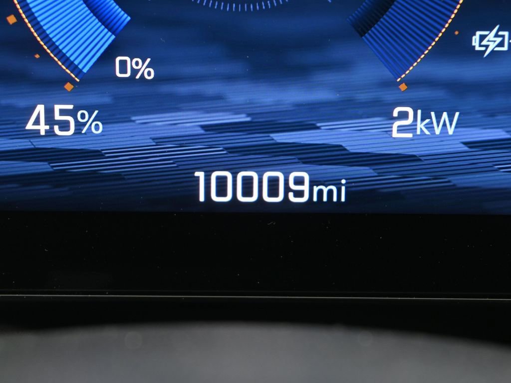 Used 2025 Chevrolet Equinox EV LT w/ Convenience Package image 19