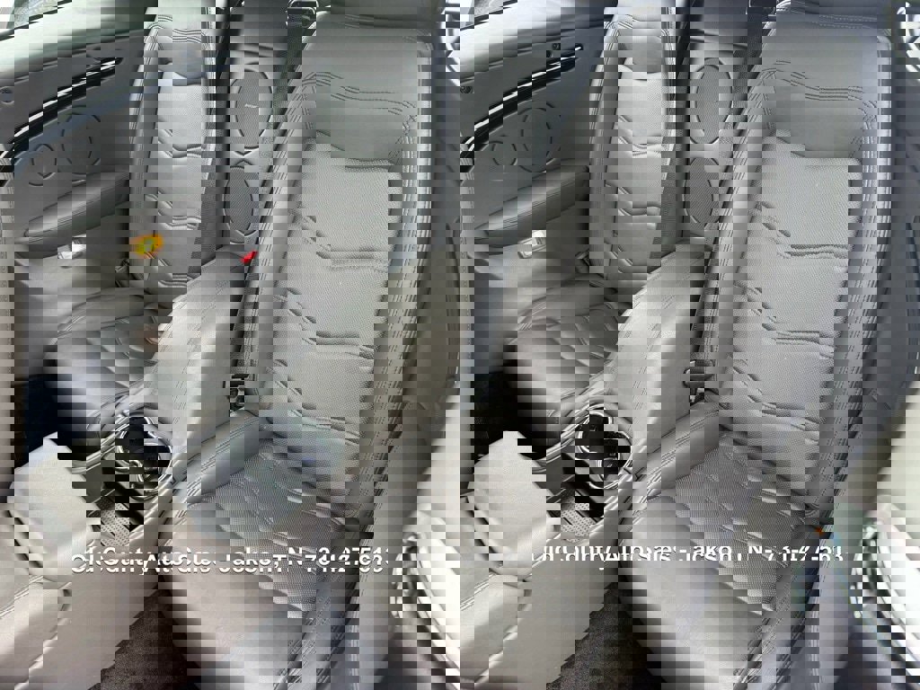 Used 2014 Maserati GranTurismo S image 28