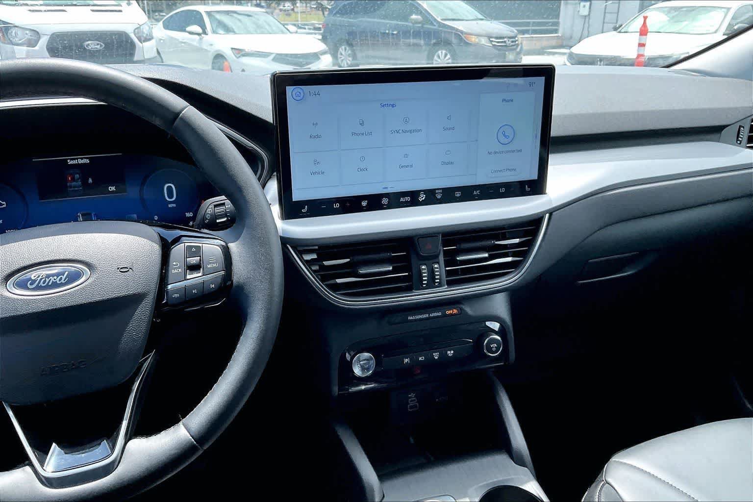Used 2025 Ford Escape SE w/ PHEV Premium Package FWD image 15