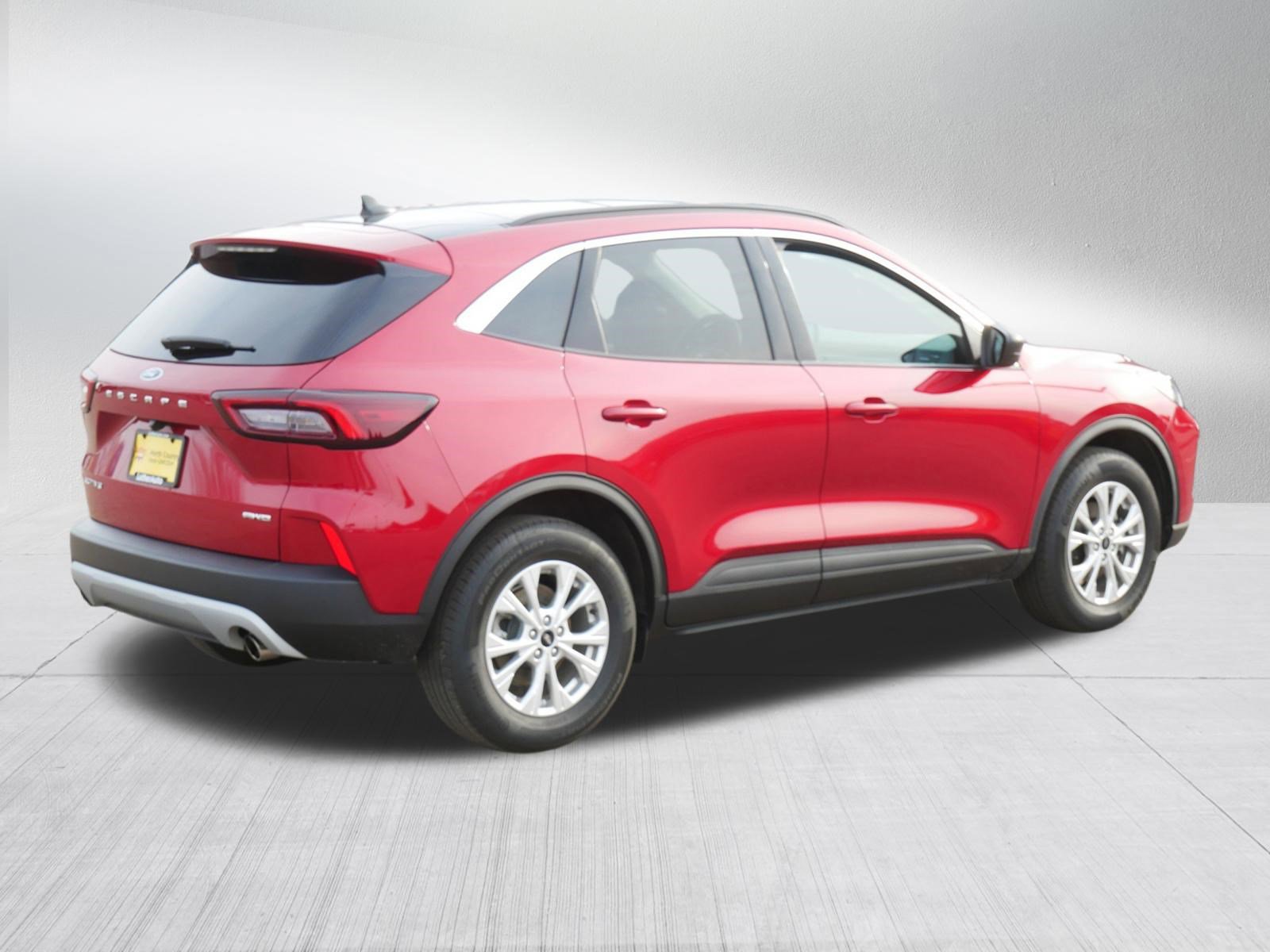 Certified 2023 Ford Escape Active AWD/4WD image 8