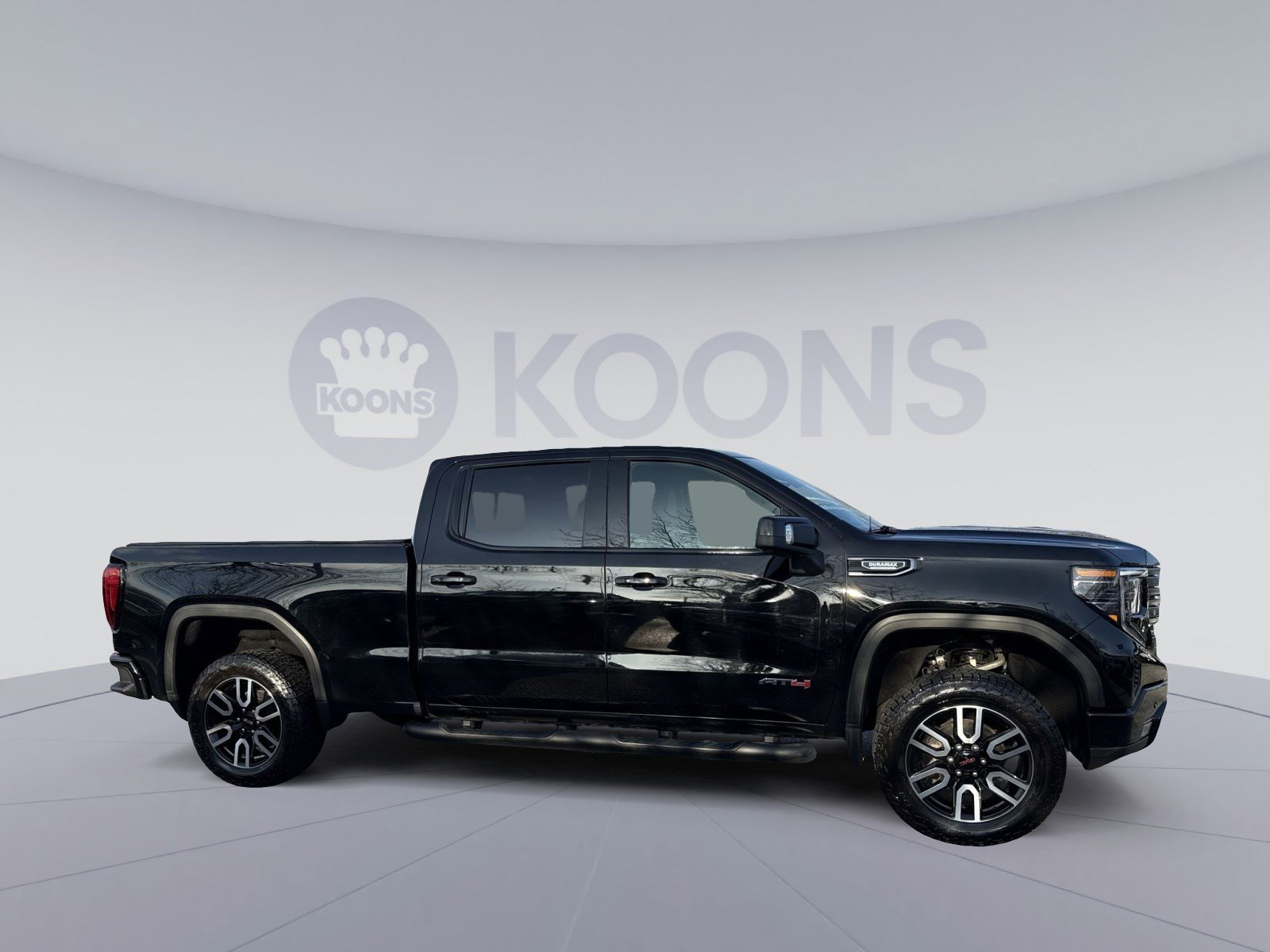 Used 2023 GMC Sierra 1500 AT4 w/ AT4 Preferred Package image 8