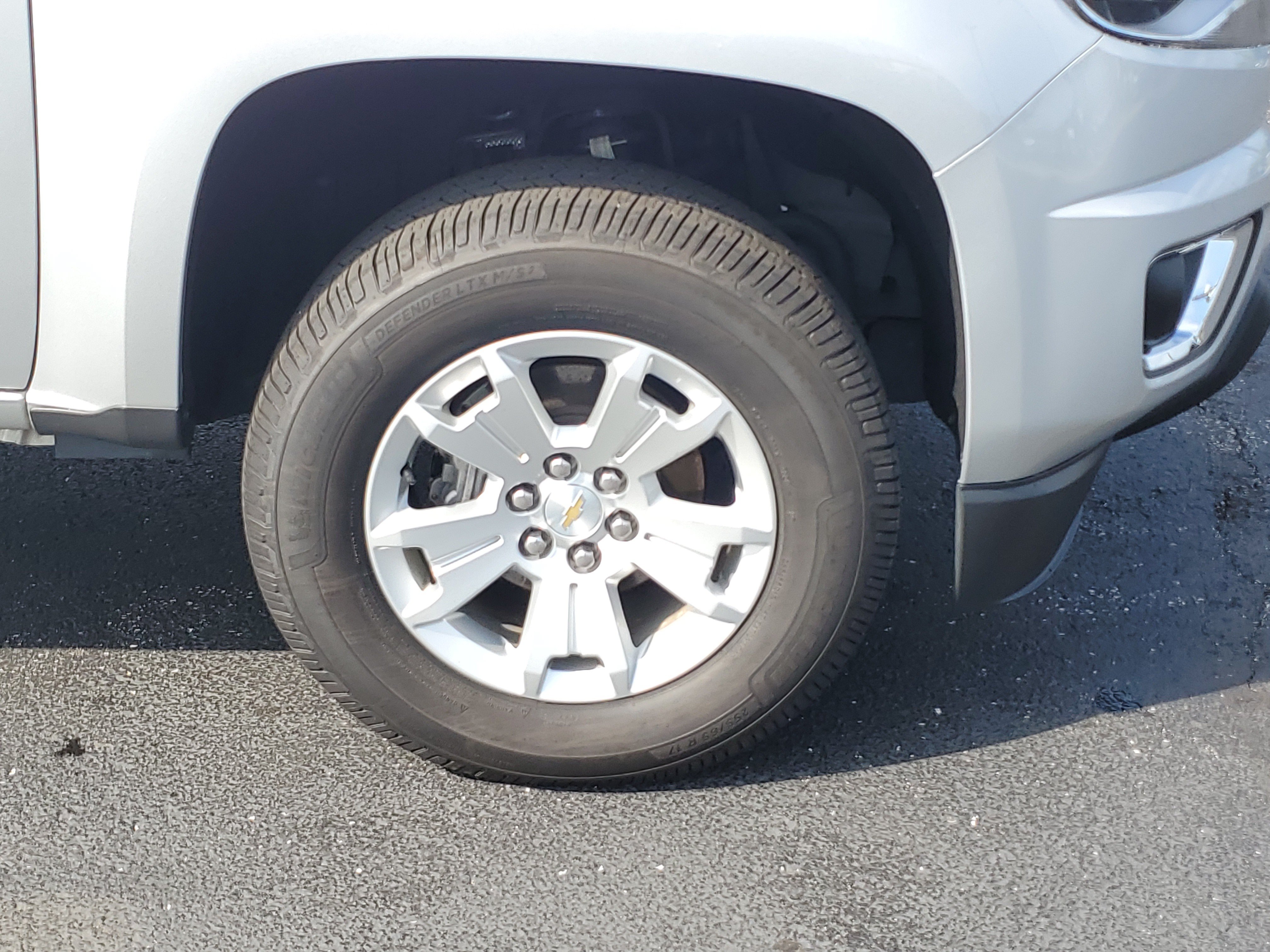 Used 2017 Chevrolet Colorado LT w/ LT Convenience Package RWD image 7