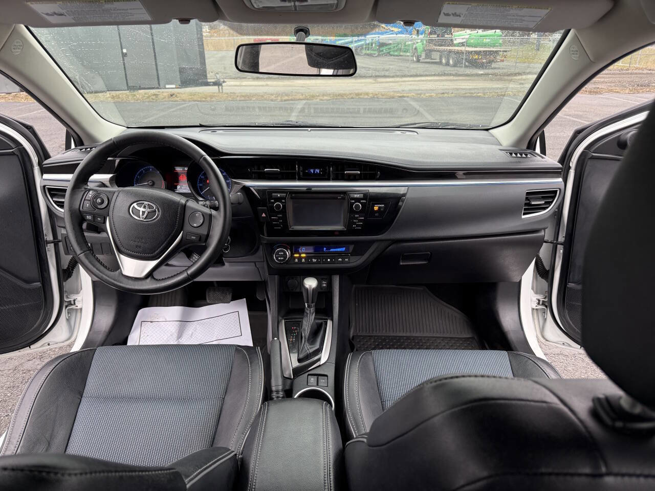 Used 2014 Toyota Corolla S image 19