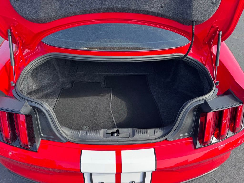 Used 2016 Ford Mustang Shelby GT350 w/ Technology Package image 38