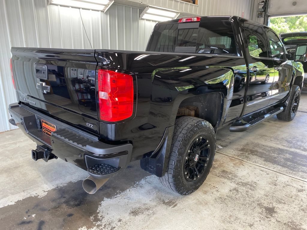 Used 2019 Chevrolet Silverado 3500 LTZ w/ Duramax Plus Package AWD/4WD image 15