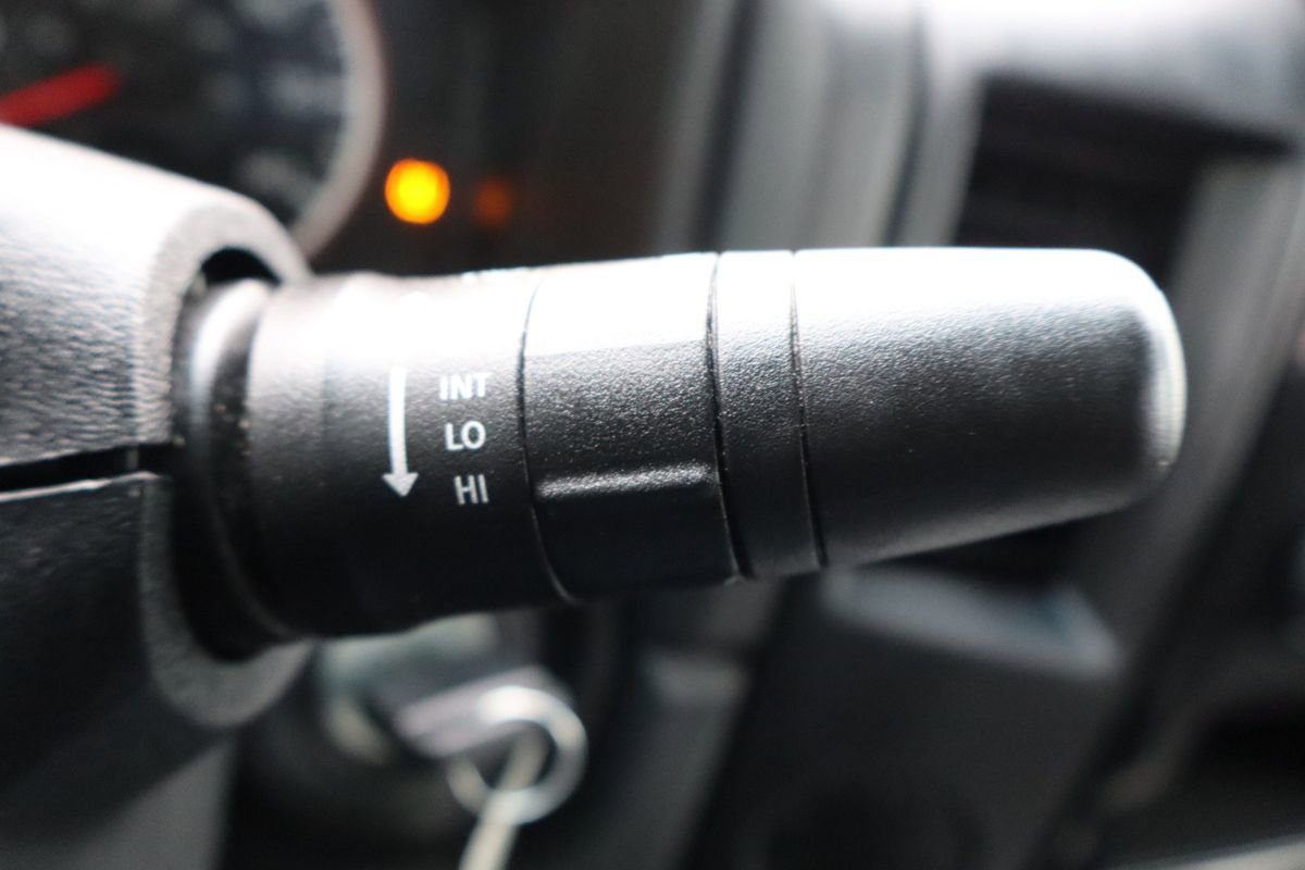 Used 2013 Nissan Titan SV w/ SV Value Truck Pkg image 32