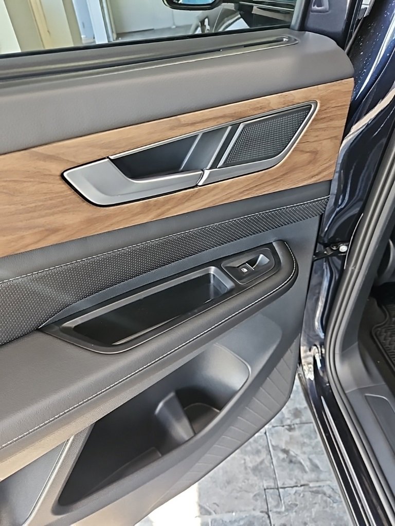 New 2026 Volkswagen Atlas SE image 24