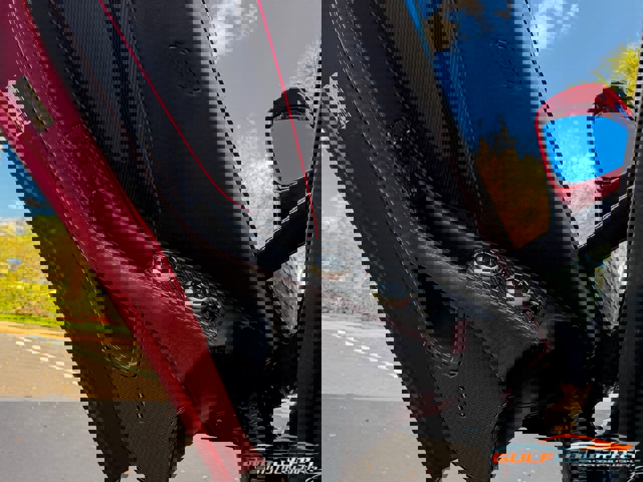 Used 2015 McLaren 650S Spider image 28