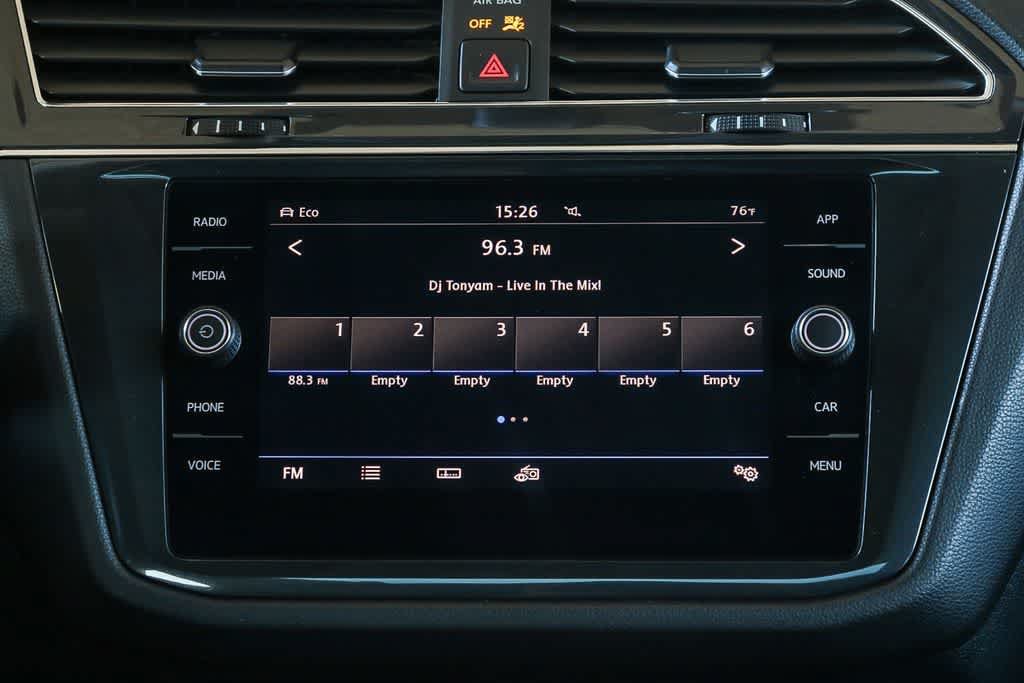 Used 2019 Volkswagen Tiguan SE w/ Panoramic Sunroof Package AWD/4WD image 16